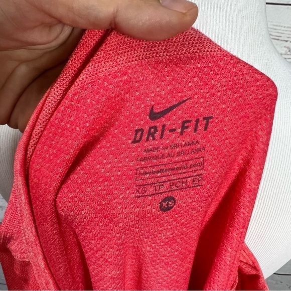 NIKE Dri-Fit long sleeve soft loose fit scoop neck performance top Sz XS - Picture 4 of 7
